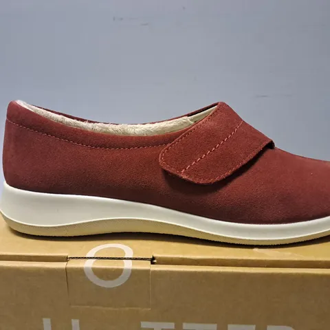 BOXED HOTTER RED CURRANT SNEAKER - SIZE UK 6 