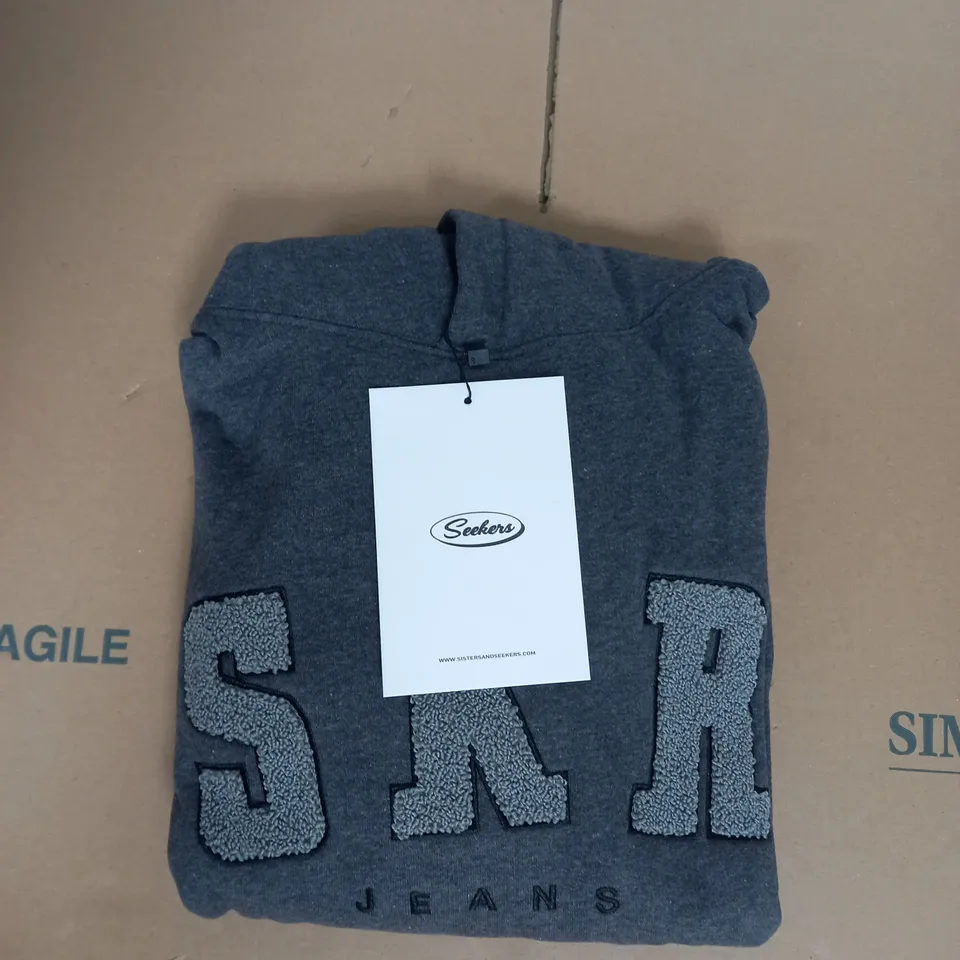 SEEKERS LOGO HOODIE IN BILLOW GREY SIZE S