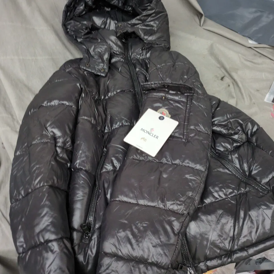 MONCLER DOWN PUFFER JACKET – BLACK, HOODED, SIZE M