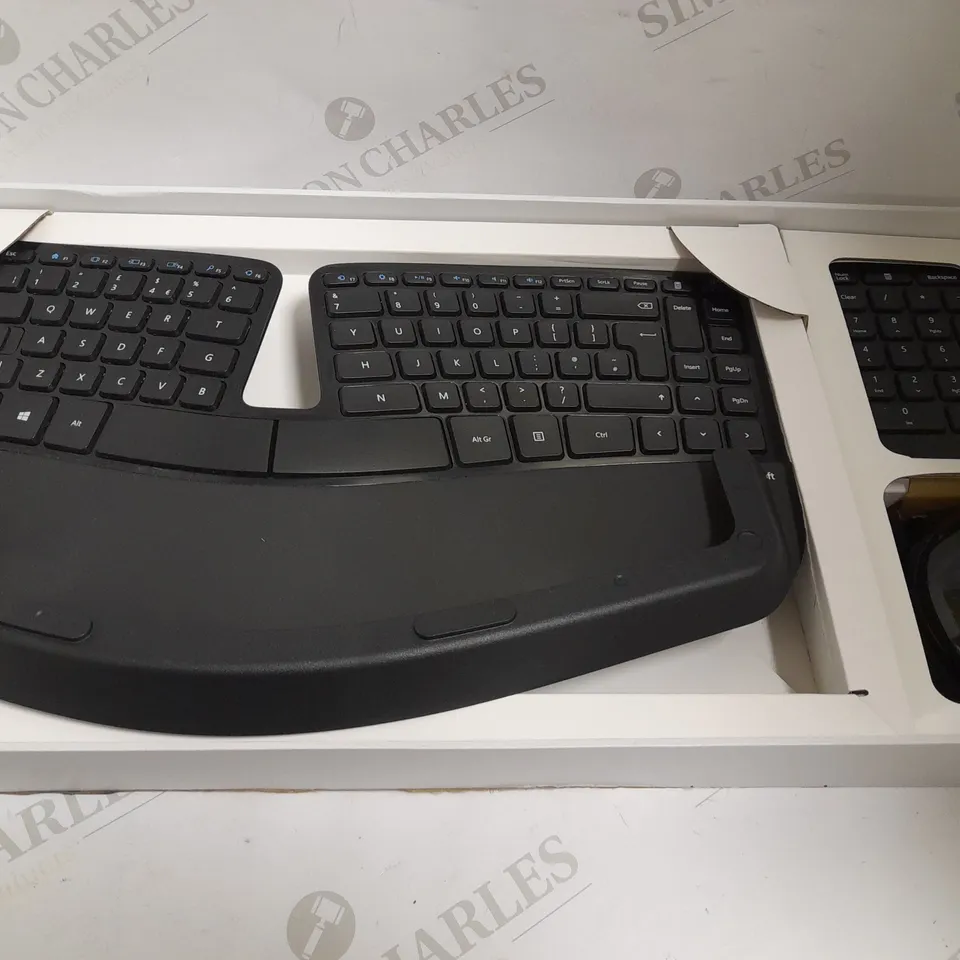 MICROSOFT SCULPT ERGONOMIC DESKTOP KEYBOARD