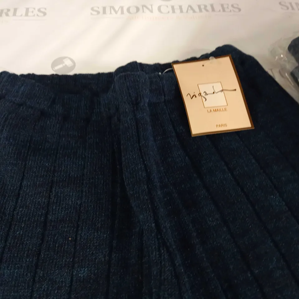 LOT OF 8 LA MEILLE KNITTED LEGGINGS IN NAVY - SIZE UNSPECIFIED