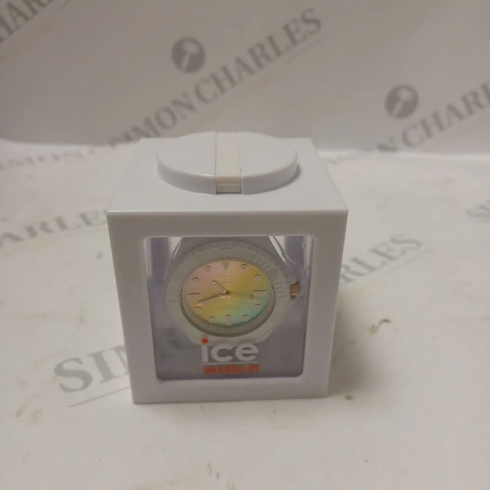 ICE WATCH WHITE BOXED 