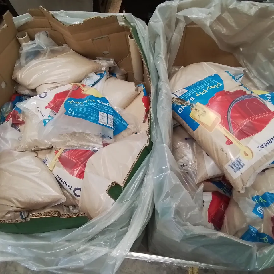 PALLET OF TARMAC PLAY PIT SAND