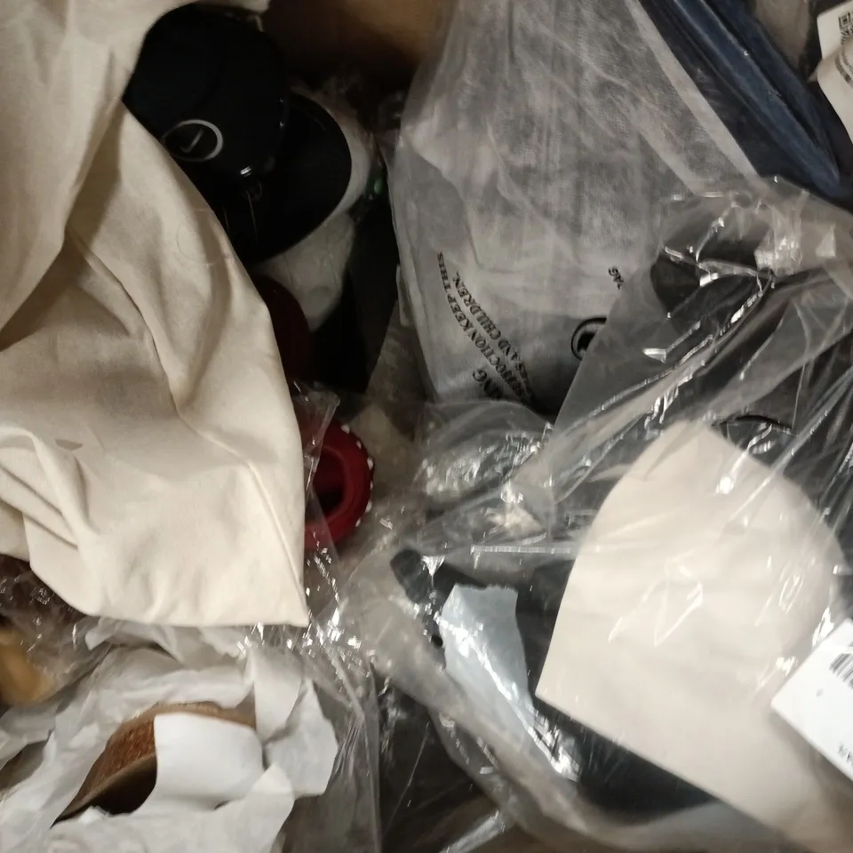 BOX OF APPROXIMATELY 15 ASSORTED PAIRS OF SHOES AND FOOTWEAR ITEMS IN VARIOUS COLOURS, STYLES, AND SIZES - COLLECTION ONLY