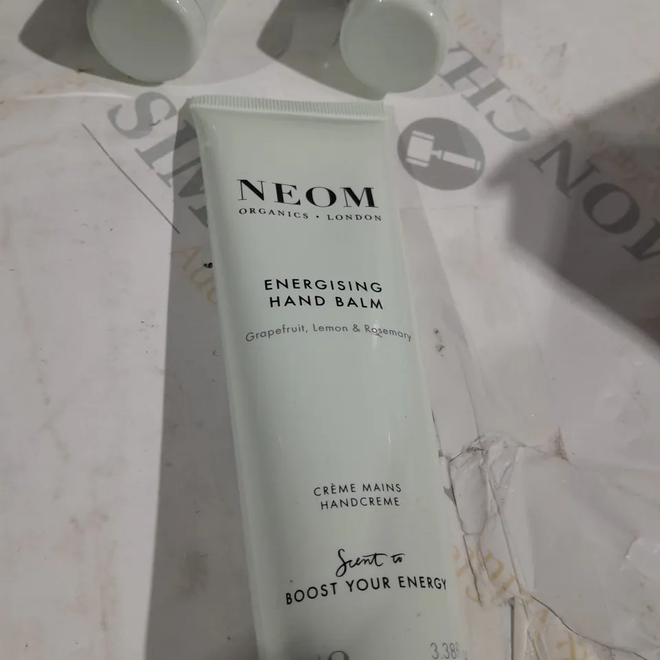 BOXED NEOM ORGANICS LONDON GRAPEFRUIT, LEMON & ROSEMARY SET