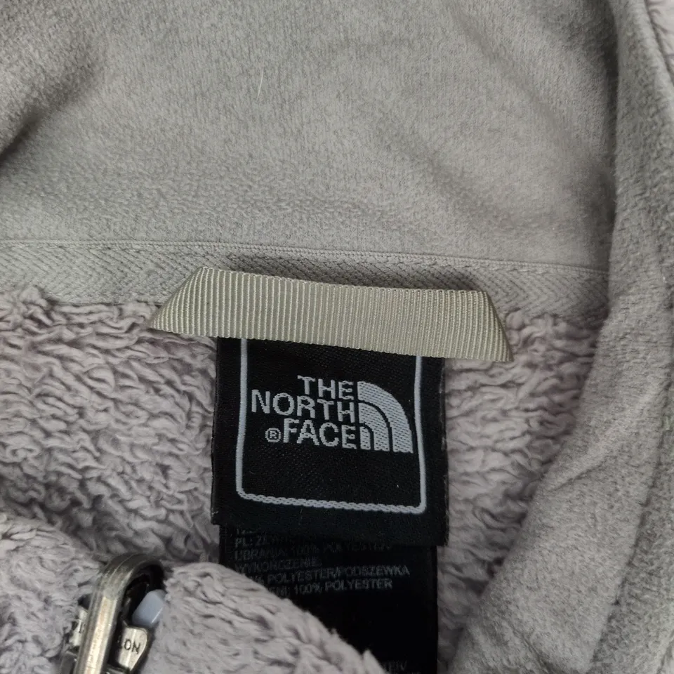 THE NORTH FACE FLEECE JACKET – GREY, ZIP FRONT