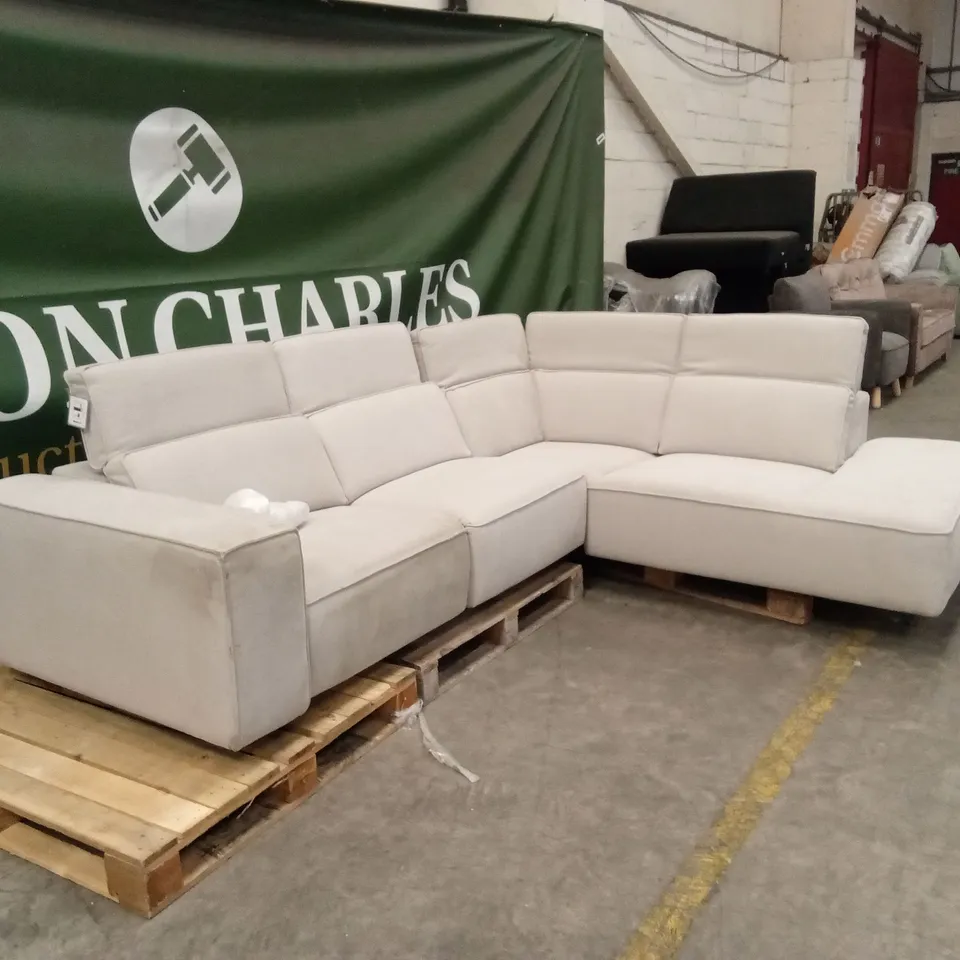 SAN ANTONIO POWER RECLINER RIGHT HAND CORNER GROUP WITH CHARGING PORTS RRP £1339