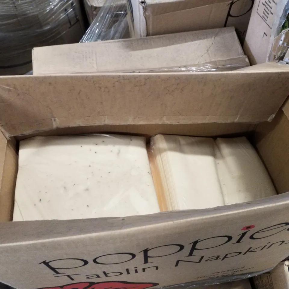 PALLET CONTAINING LARGE QUANTITY OF ASSORTED POPPIES NAPKINS