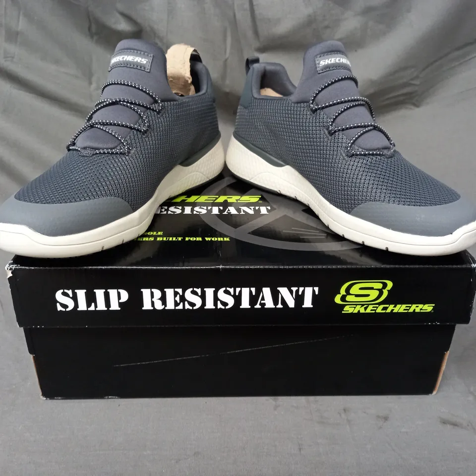 BOXED PAIR OF SKECHERS TRAINERS IN CHARCOAL SIZE 6