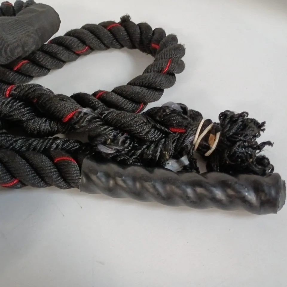 HEAVY DUTY TRAINING ROPE - SIZE UNSPECIFIED