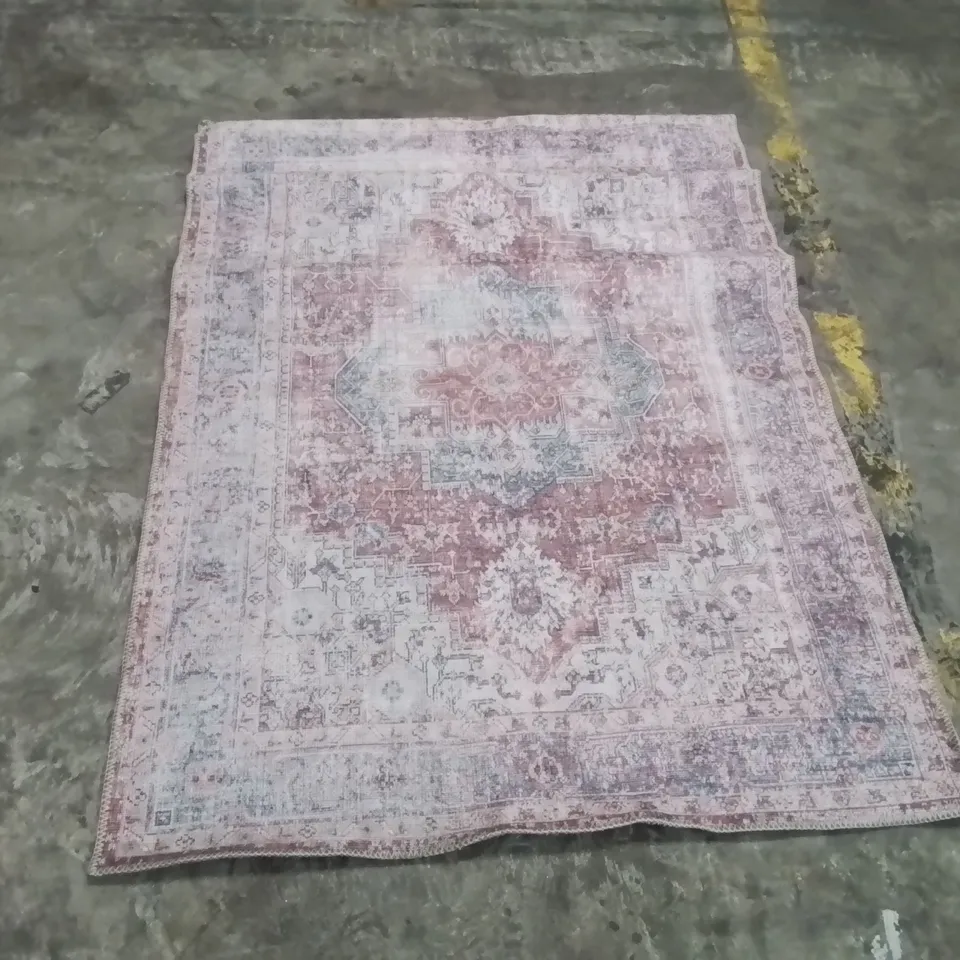 QUALITY DESIGNER AREA RUG - APPROXIMATELY 170x120