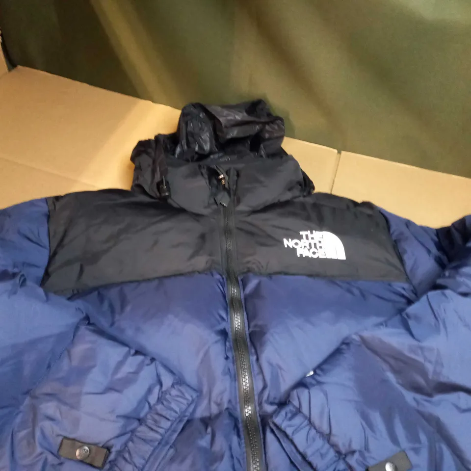 THE NORTH FACE NAVY/BLACK PADDED WINTER JACKET - SMALL