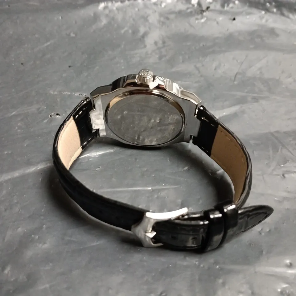 MENS FRANK SCHMIDT WATCH – TEXTURED DIAL WITH DATE – LEATHER STRAP