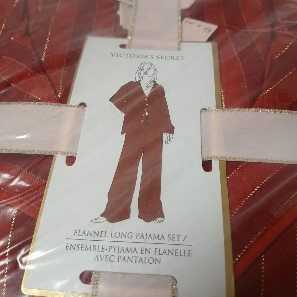 VICTORIA'S SECRET WOMEN'S FLANNEL LONG PAJAMA SET – SIZE M