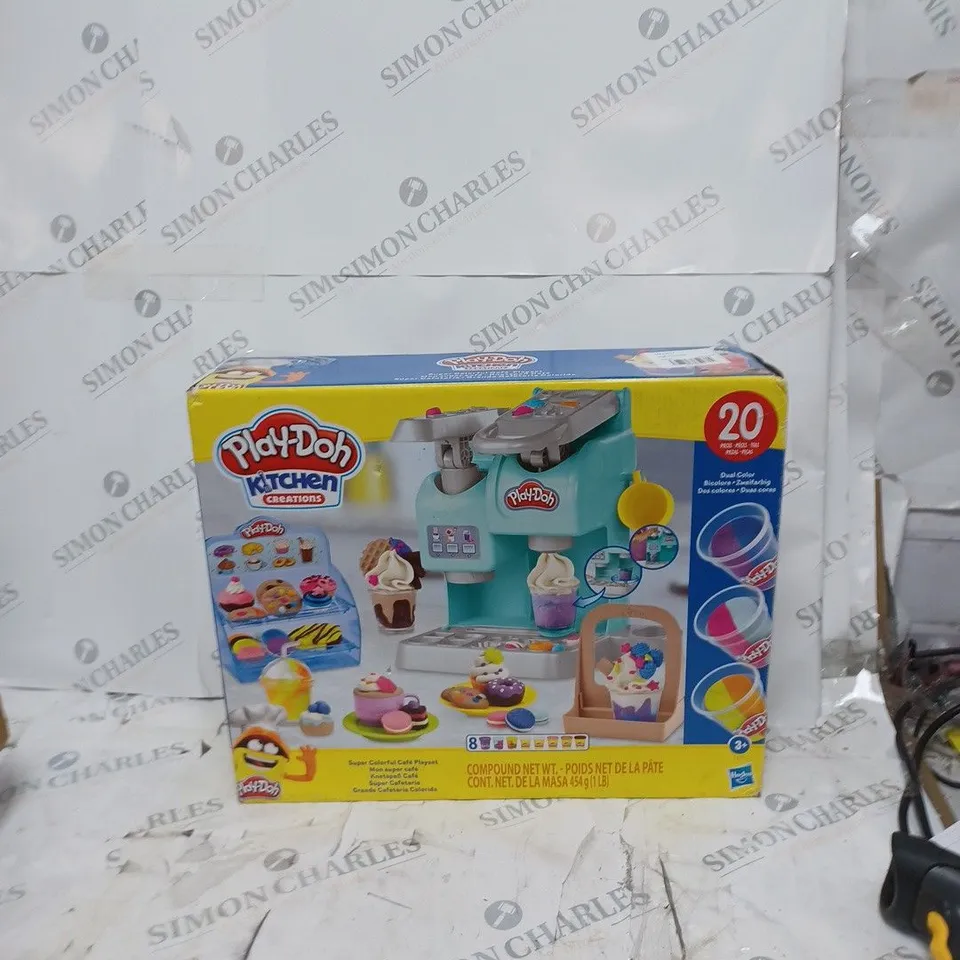 PLAY DOH KITCHEN CREATIONS  RRP £29.99