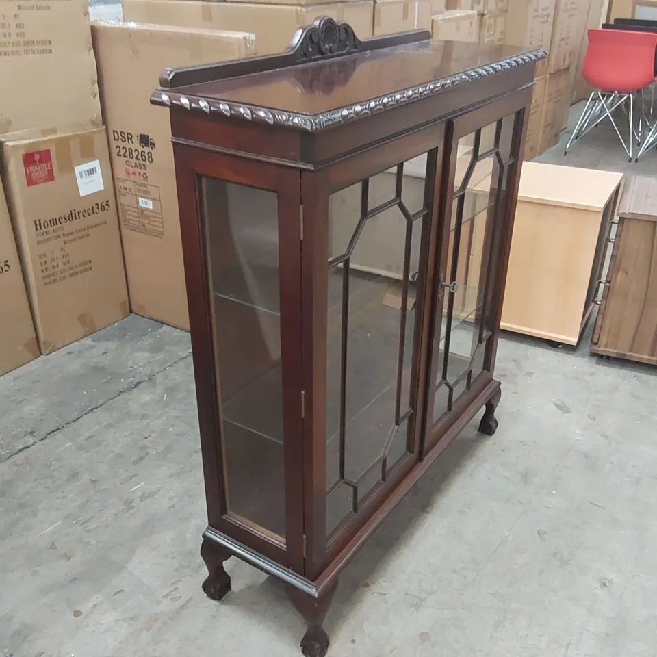 20TH CENTURY MAHOGANY DISPLAY CABINET