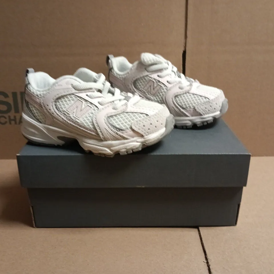 BOXED PAIR OF NEW BALANCE INFANTS TRAINERS IN PINK/OFF WHITE SIZE UK 5.5