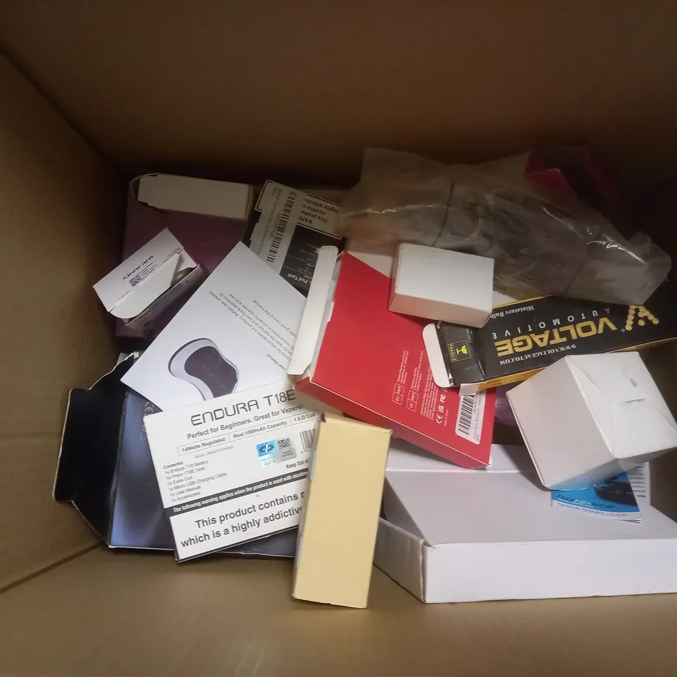 APPROXIMATELY 20 ASSORTED ITEMS TO INCLUDE DESKTOP CLEANER, SMOK NARD 2 KIT, DOG BARK CONTROL DEVICES, ETC