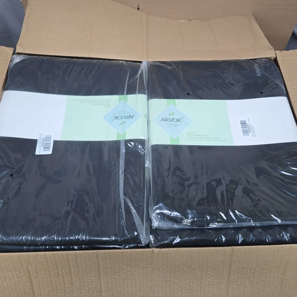 BOX OF APPROXIMATELY 20 ARVOK LAPTOP POUCHES 