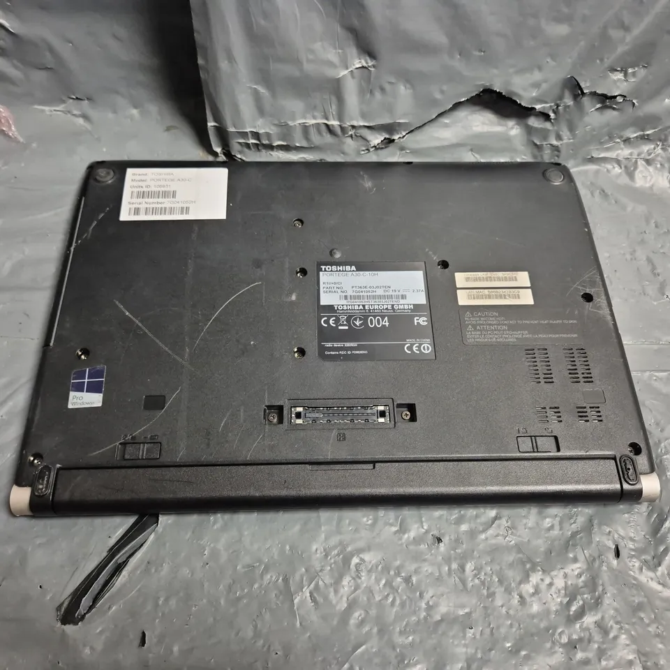 TOSHIBA PORTEGE A30-C