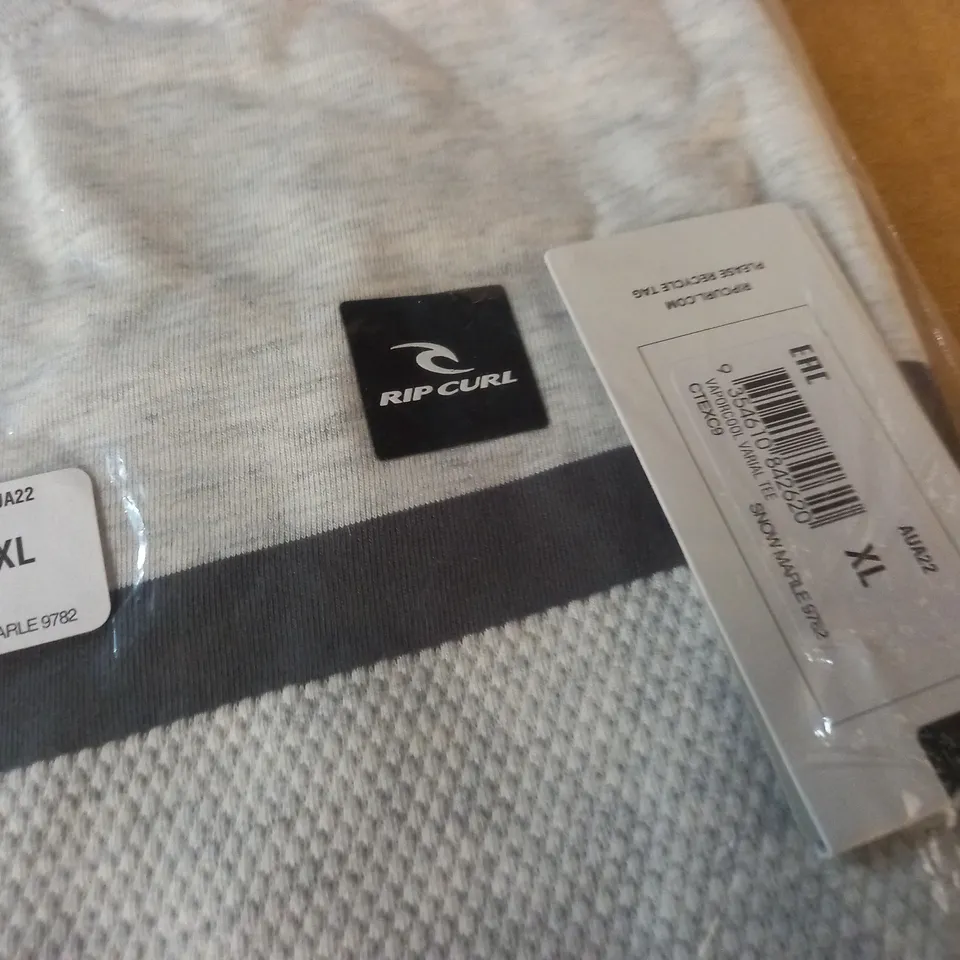 BAGGED RIPCURL VAPORCOOL VARIAL TEE IN GREY - XL