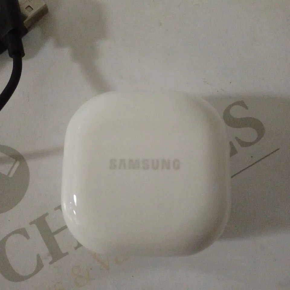 SAMSUNG GALAXY BUDS2