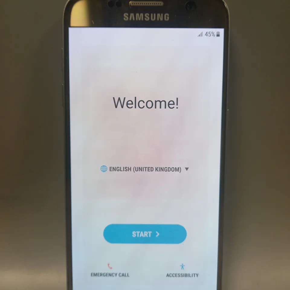 SAMSUNG GALAXY S7 SMARTPHONE IN GOLD