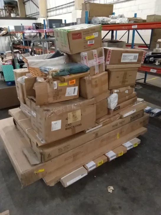 Lot 6000: PALLET OF ASSORTED INCOMPLETE FURNITURE PARTS AND HOUSEHOLD ...