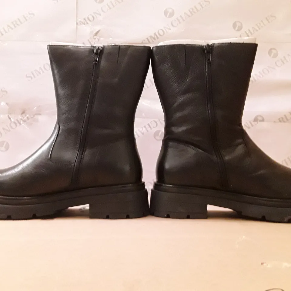 BOXED BRAND NEW SIMPLY BE BREENER EX WIDE BOOTS SIZE 6 BLACK COLOUR APPROXIMATELY 5 PAIRS