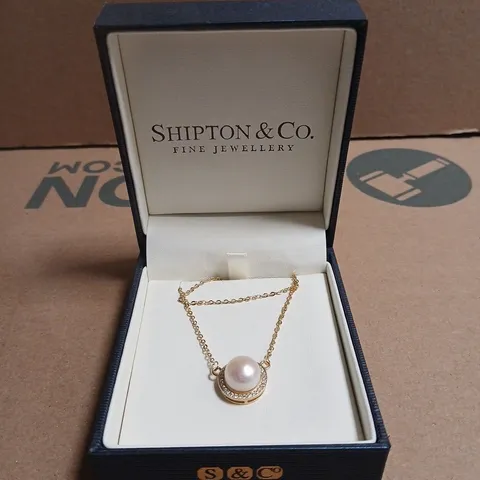 SHIPTON & CO PEARL PENDANT NECKLACE