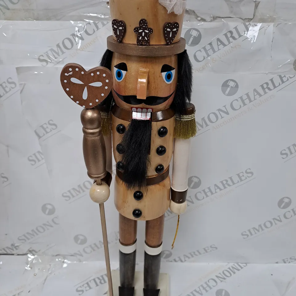 50cm NATURAL NUTRCRACKER RRP £29.99