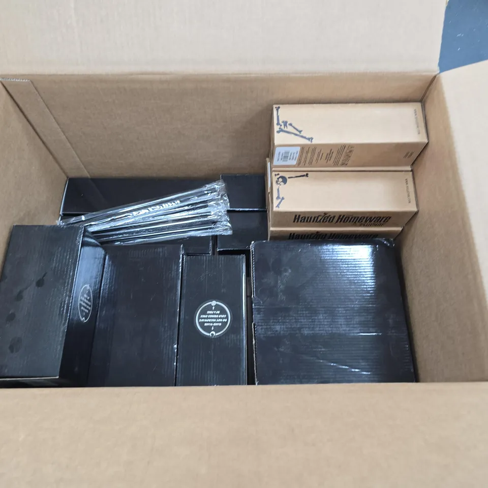 LOT OF APPROXIMATELY 23 ASSORTED BRAND NEW KILLSTAR HOUSEHOLD ITEMS TO INCLUDE DIABLO CANDLESA AND ASSORTED DRINK CONTAINERS