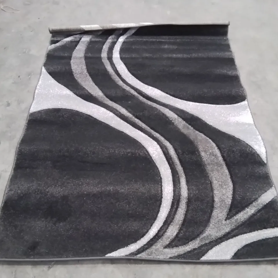 QUALITY DESIGNER AREA RUG - APPROXIMATELY 170X120CM