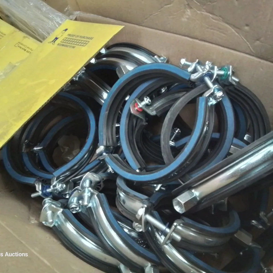 PALLET OF 17 CASES OF PENTAIR MACROFIX INSULATED M8/10 CLAMPS (25 per case = approx 425)