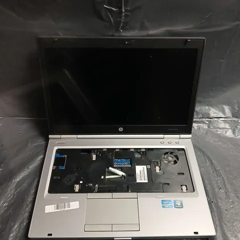 HP LAPTOP – KEYBOARD MISSING, INTERNALS EXPOSED - MODEL UNSPECIFIED