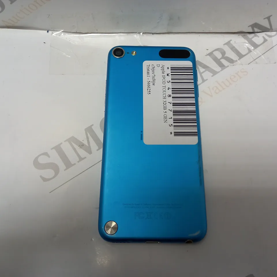 APPLE IPOD TOUCH 5TH GEN - SKY BLUE