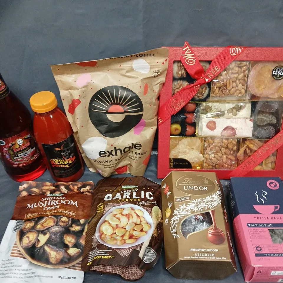 APPROXIMATELY 10 ASSORTED FOOD/DRINK PRODUCTS TO INCLUDE EXHALE COFFEE, LINDOR CHOCOLATES, BARON DRINK ETC 