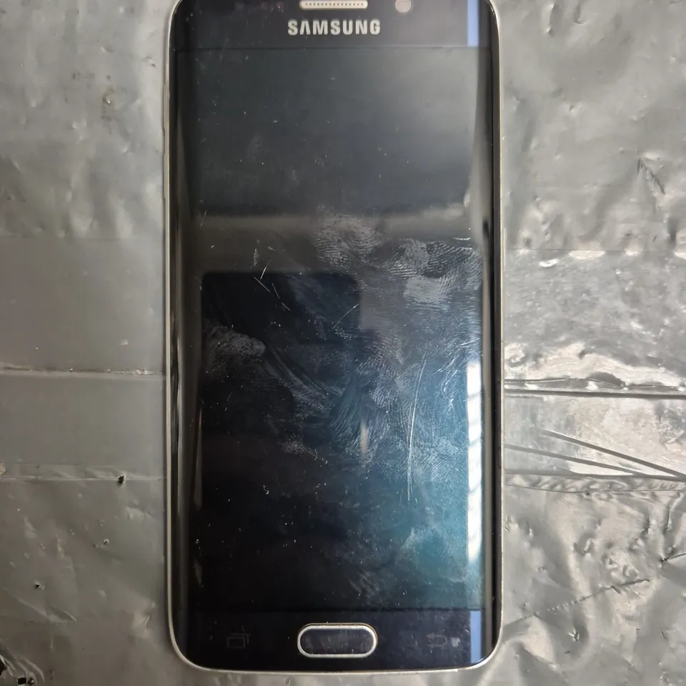 SAMSUNG GALAXY S6 EDGE SMARTPHONE