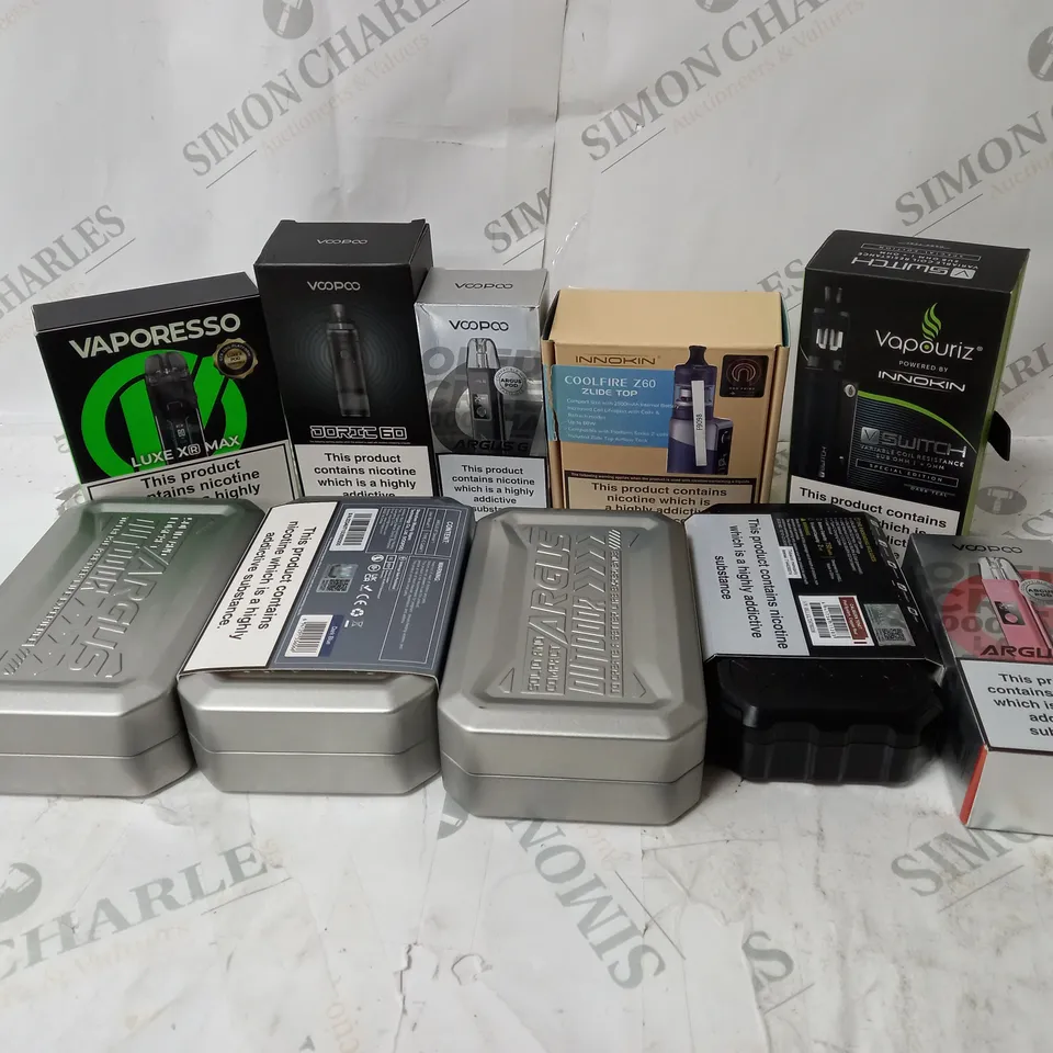 BOX OF APPROXIMATELY 10 ASSORTED E-CIG PRODUCTS TO INCLUDE INNOKIN, VOOPOO, VAPORESSO 