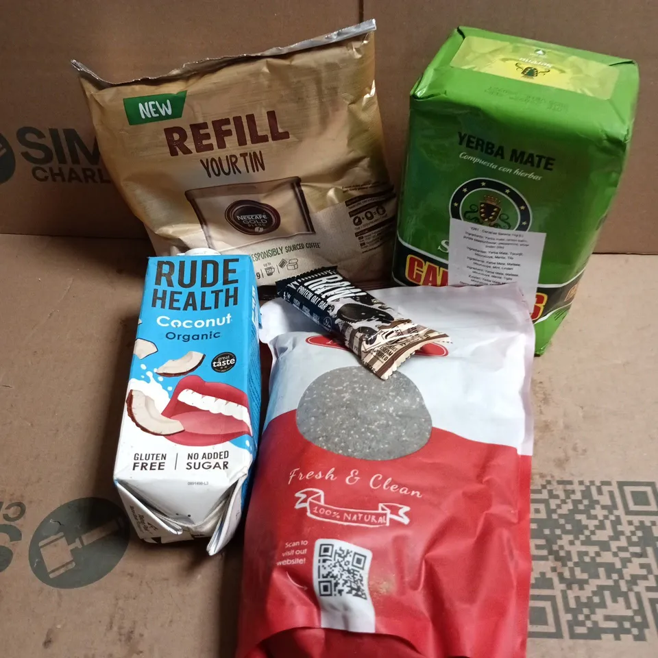 APPROXIMATELY 8 ASSORTED FOOD & DRINK ITEMS TO INCLUDE RUDE HEALTH COCONUT, NESCAFE GOLD REFILL, YERBA MATE, ETC - COLLECTION ONLY