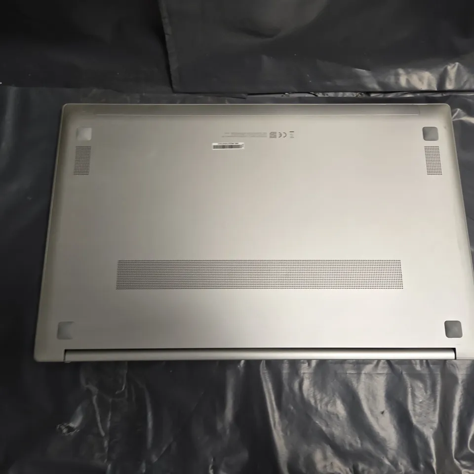 SAMSUNG NP755XDA LAPTOP
