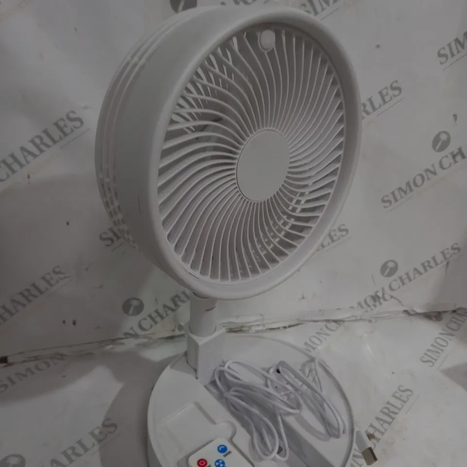 BOXED BELL & HOWELL OSCILLATING FOLDING RECHARGEABLE FAN, WHITE