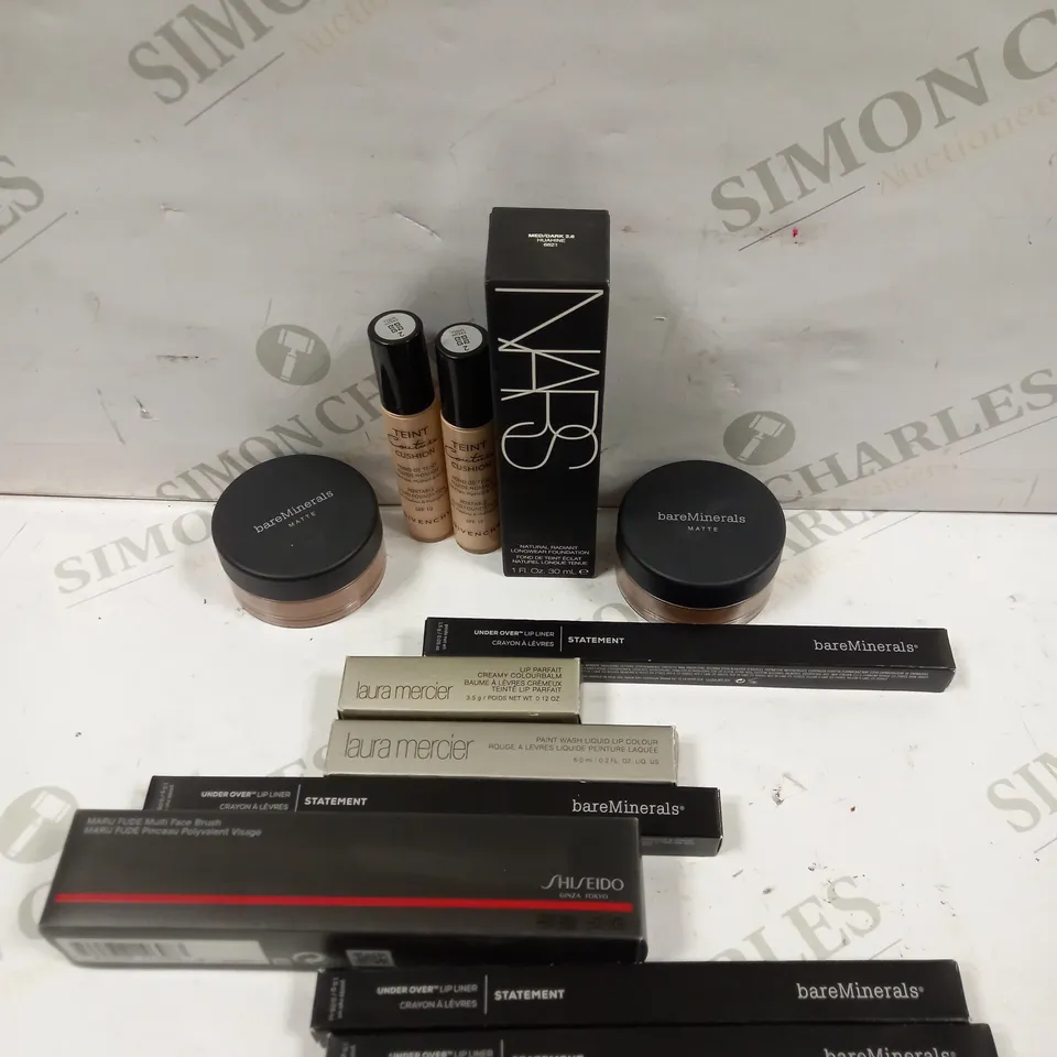 BOX OF APPROXIMATELY 50 ASSORTED MAKE-UP PRODUCTS TO INCLUDE NARS FOUNDATION, BARE MINERALS MATTE FOUNDATION, BARE MINERALS LIP LINER ETC 