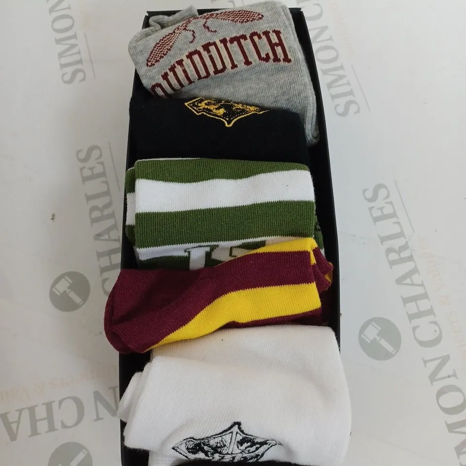 HARRY POTTER DESIGNED SOCKS - 5 PAIRS 