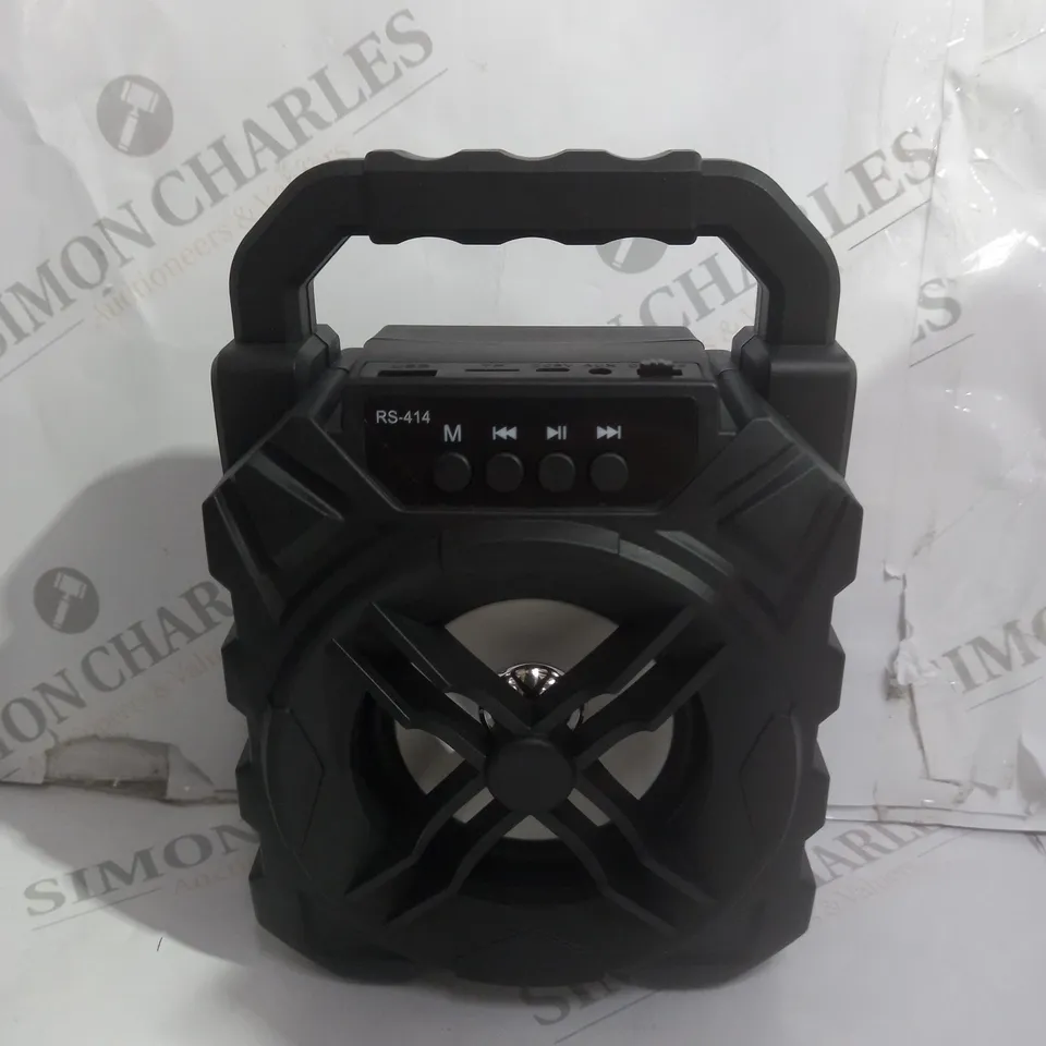 UNBRANED WIRELESS SPEAKER IN BLACK