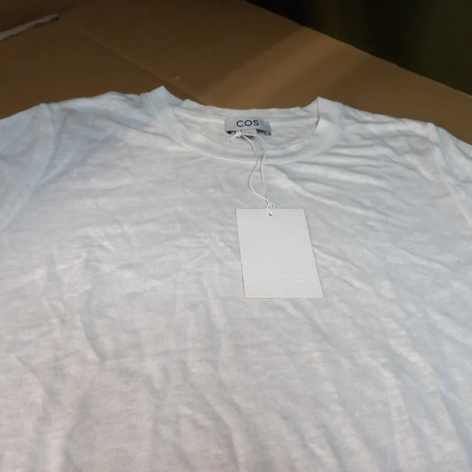 COS WHITE CREW NECK TEE - MEDIUM
