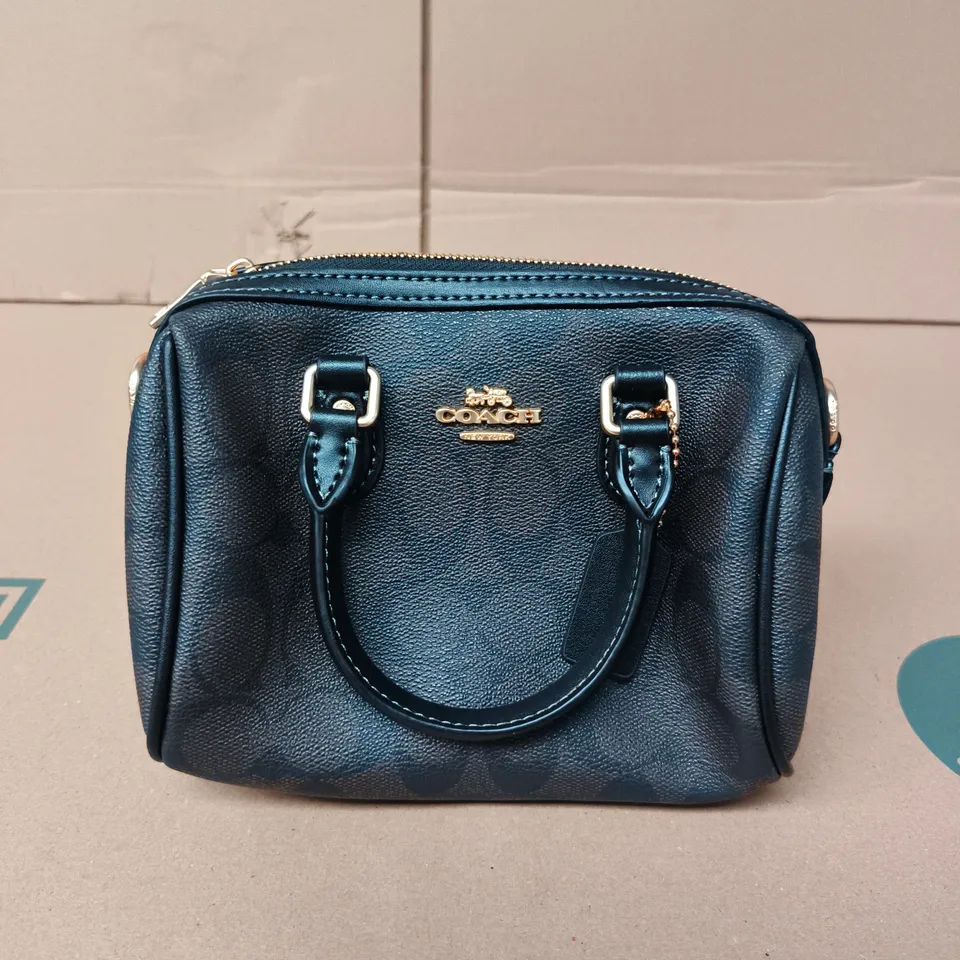 COACH SMALL LEATHER HANDBAG 