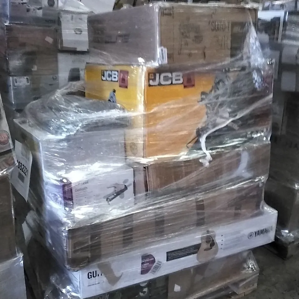 PALLET OF APPROXIMATELY 16 UNPROCESSED RAW RETURN HOUSEHOLD AND ELECTRICAL GOODS TO INCLUDE;