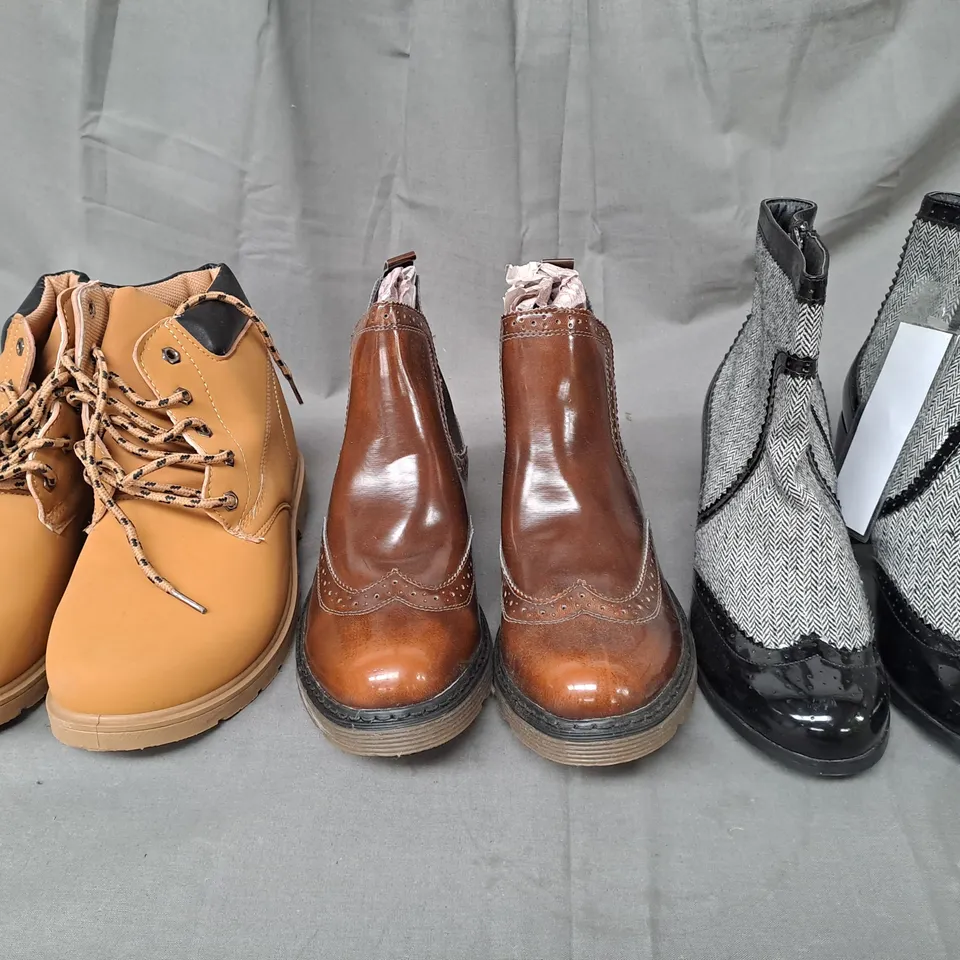 BOX OF APPROXIMATELY 10 ASSORTED PAIRS OF SHOES IN VARIOUS COLOURS, STYLES, AND SIZES