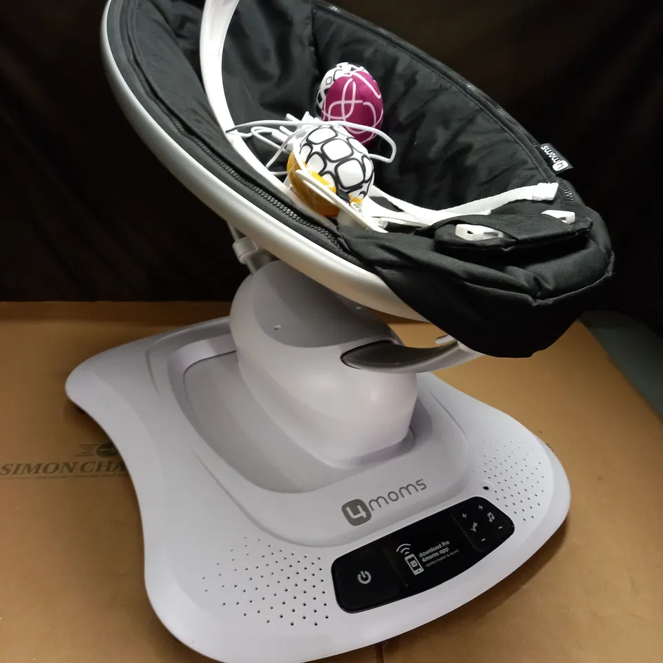 UNBOXED 4-MOMS MODEL 1037 BABY ROCKER - COLLECTION ONLY